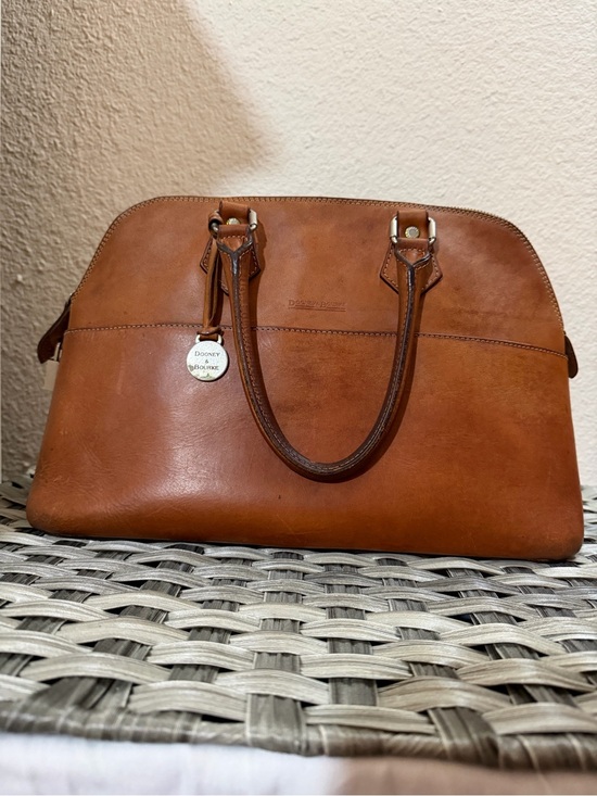 Dooney & Bourke Handbags - Vintage Dooney & Bourke Brown Alto Leather Zip Zip Dome Satchel Cognac